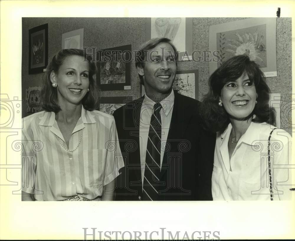 1986 Press Photo Debbie Biedenharn, Dick Corrigan & Dr. Jill Thrift - sas19228- Historic Images