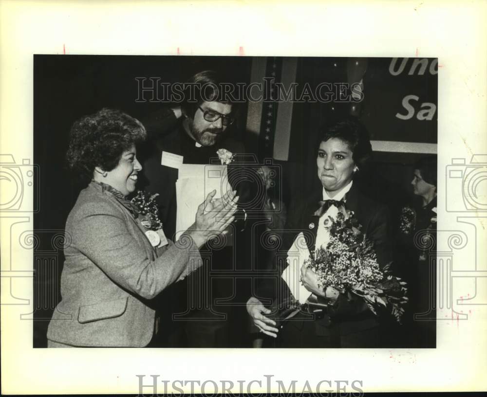 1982 Press Photo COPS President Beatrice Cortez, Father Albert Benavides & Woman- Historic Images