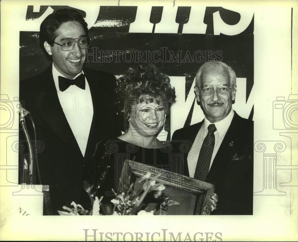 1984 Press Photo Hispanic Woman of the Year Mirta de Perales & Others- Historic Images