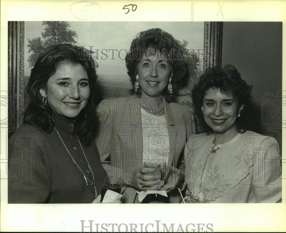1988 Press Photo Eva De Francesco, Pam Christenson & Imelda T. Garcia - Historic Images