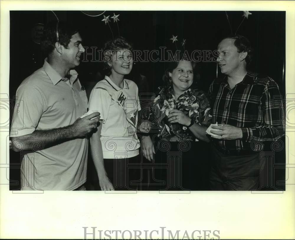 1988 Press Photo Dough &amp; Karen Jackson &amp; Cindy &amp; Rick Conley at Benefit- Historic Images