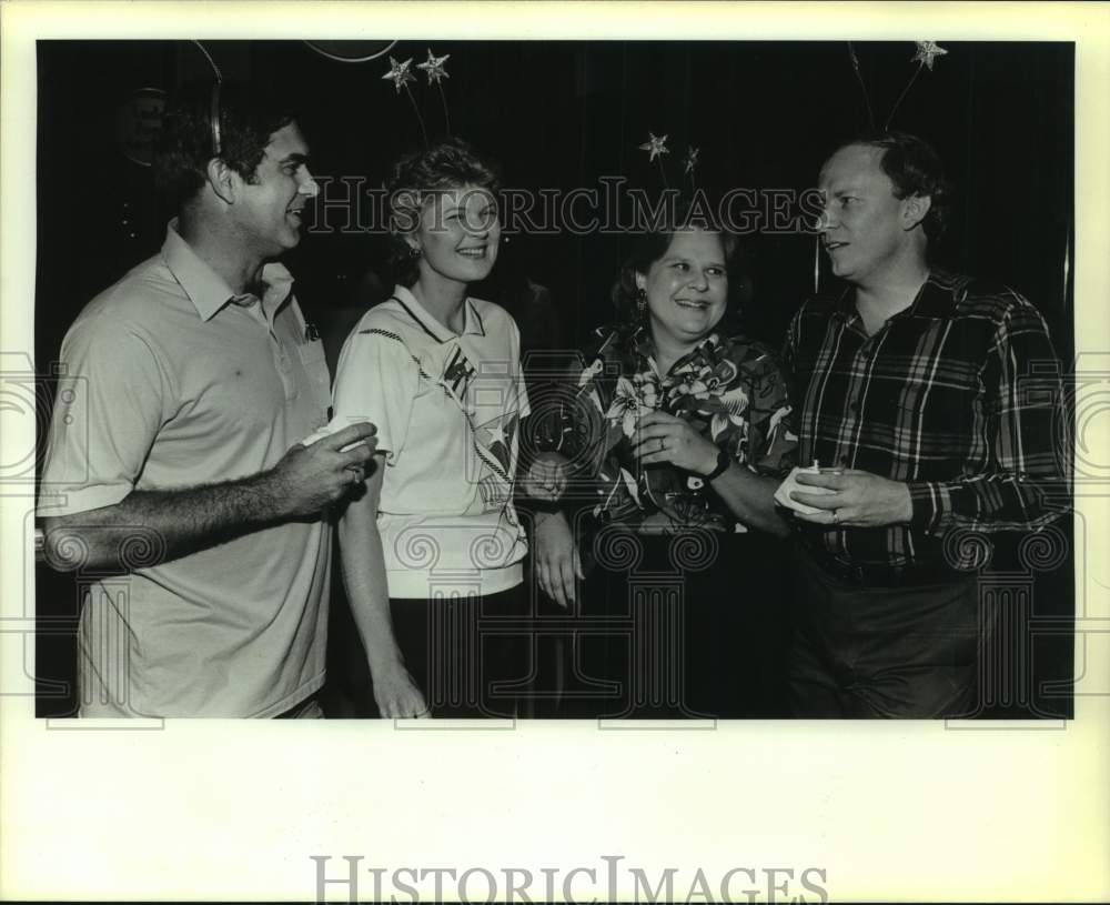1988 Press Photo Dough & Karen Jackson & Cindy & Rick Conley at Benefit- Historic Images