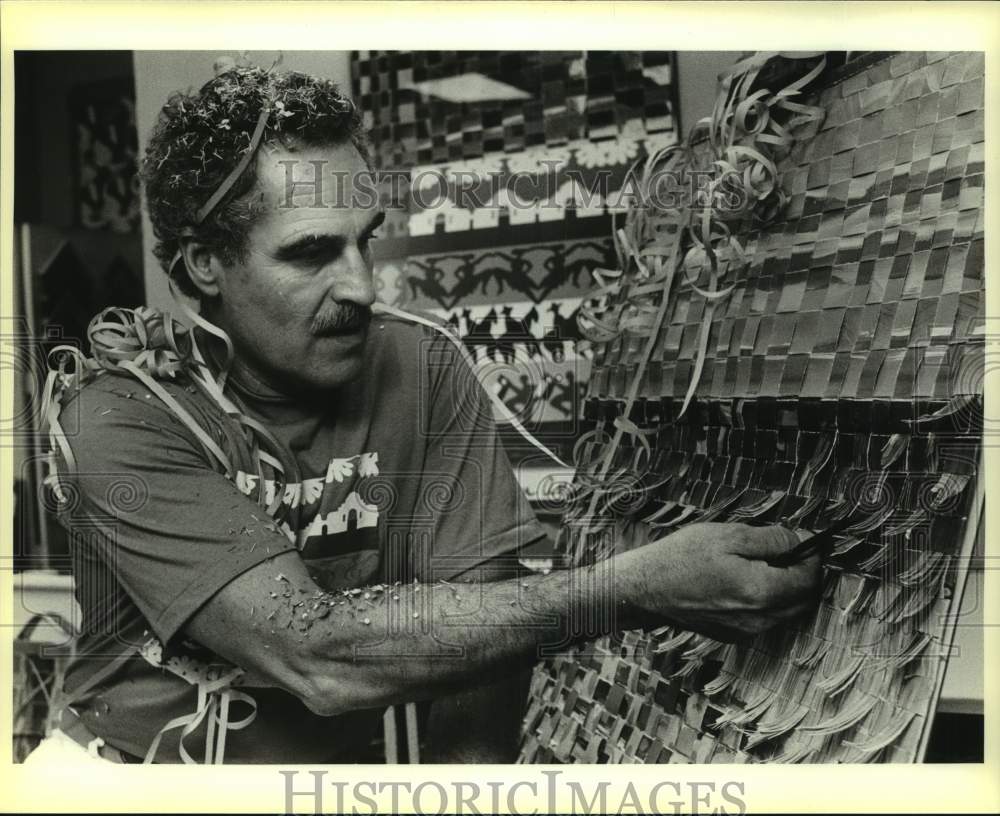 1986 Press Photo Artist Richard Conn Works on a Piece - sas19378- Historic Images