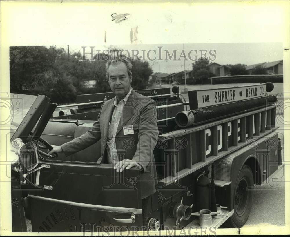 1984 Press Photo Harlon Copeland Runs for Bexar County Sheriff in Truck - Historic Images