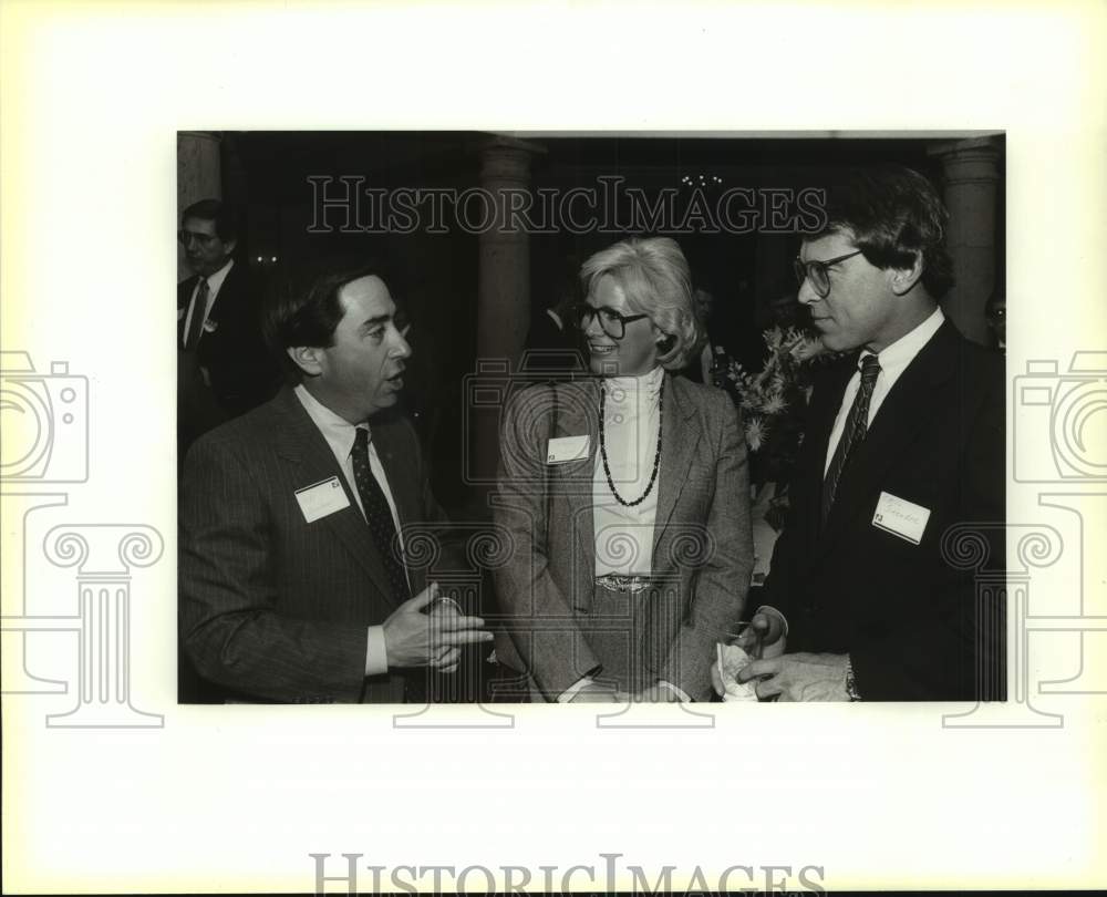 1987 Press Photo Mike Birnbaum, Stephanie Coleman &amp; Cecil Schenker at Reception - Historic Images