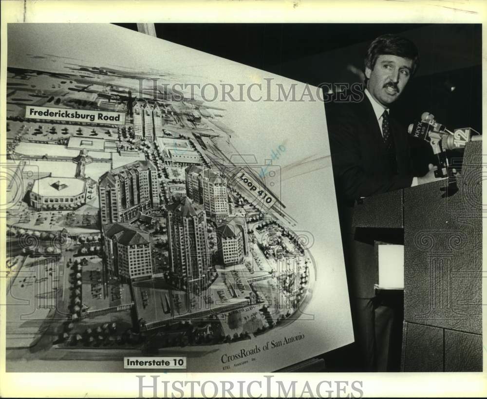 1985 Press Photo Lehndorff Group Vice of Shopping Centers President Ken Cooley - Historic Images