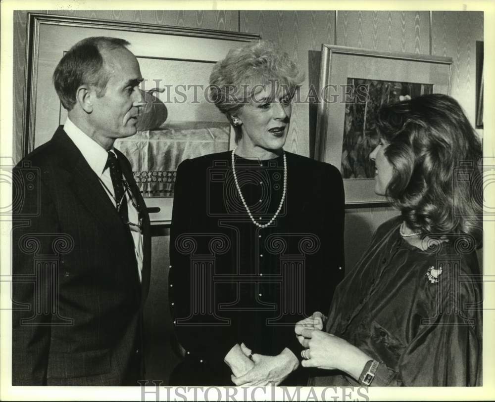 1988 Press Photo Artist Kathleen Cook &amp; Christi Moorman at Greenhouse Reception- Historic Images