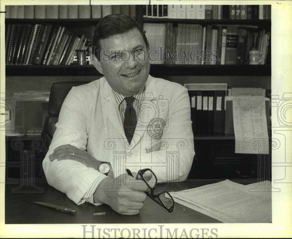 1984 Press Photo American Cancer Research &amp; Therapy Center Dr. Charles Coltman- Historic Images