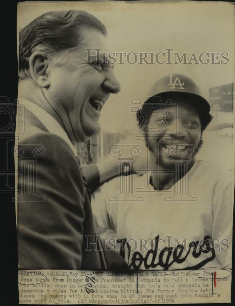 1974 Press Photo Los Angeles Dodger Outfielder Jimmy Wynn & Al Campanis - Historic Images