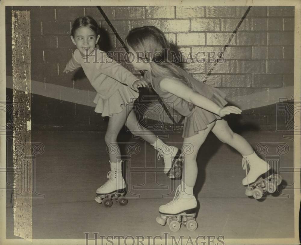 Press Photo Rollerskaters Misty Dawn Kreutsiger & Kopricia Forsythe at the Rink - Historic Images