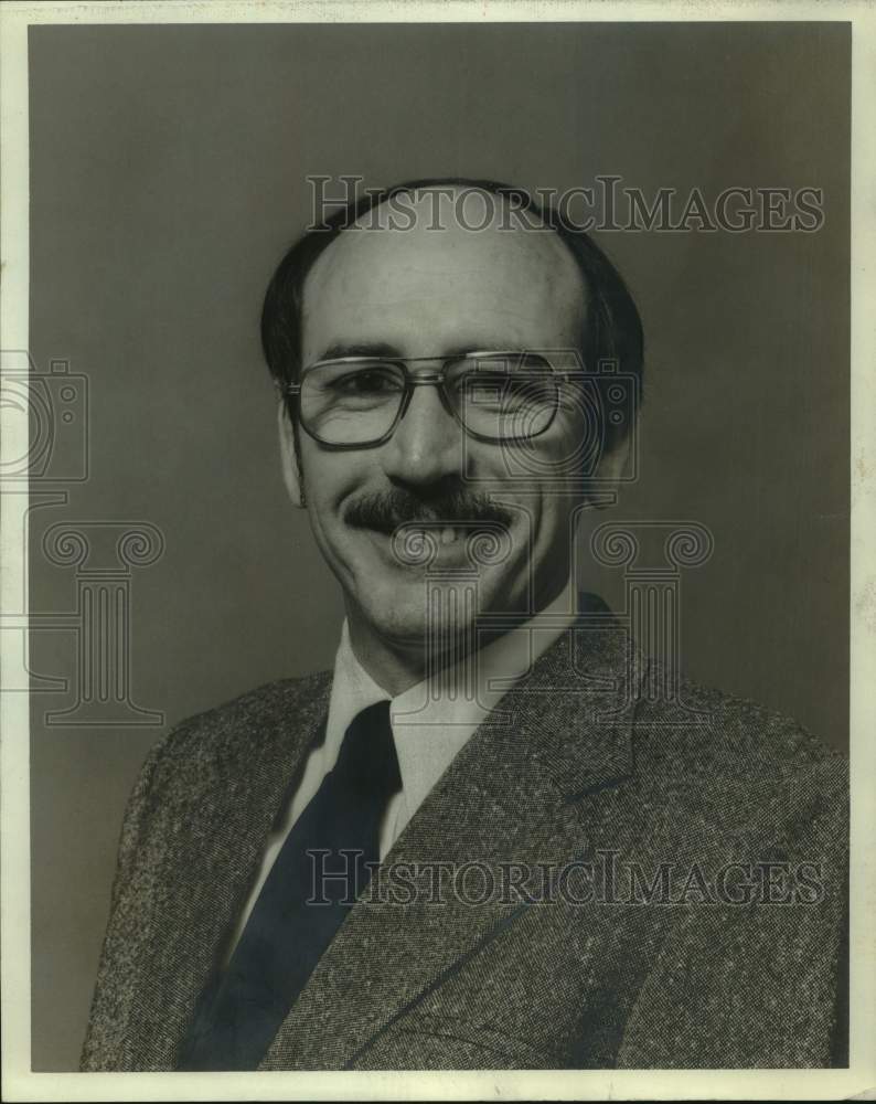 1979 Travis Savings &amp; Loan Official William Coker Jr., San Antonio - Historic Images
