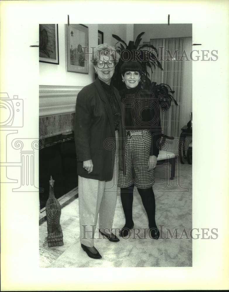 1992 Esther Curnutt &amp; Maria Cossio at San Antonio 100 Valentine Tea - Historic Images