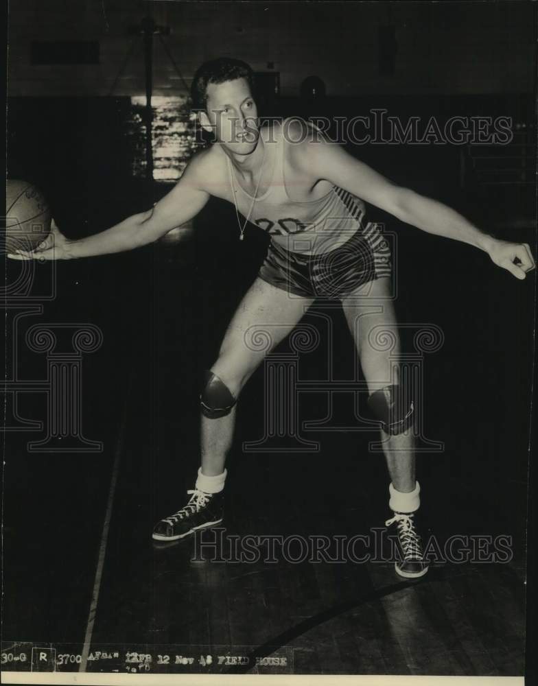 1944 Press Photo Lackland Air Force Basketball Player Dick Smith, San Antonio - Historic Images