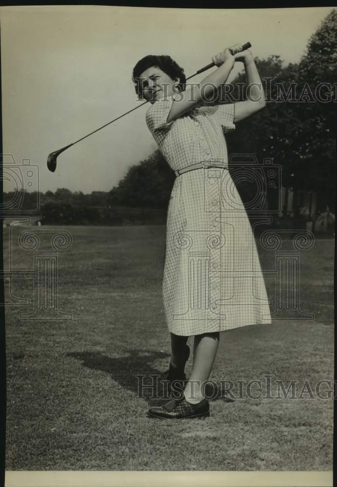 1957 Golfer Louise Suggs Watches Shot - Historic Images