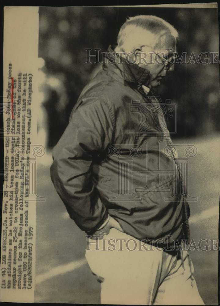 1975 Press Photo University of Southern California Football Coach John McKay- Historic Images
