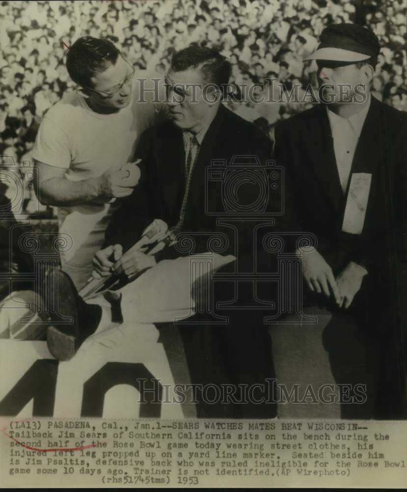 1953 Press Photo Southern California College Football Players & Trainer on Bench - Historic Images