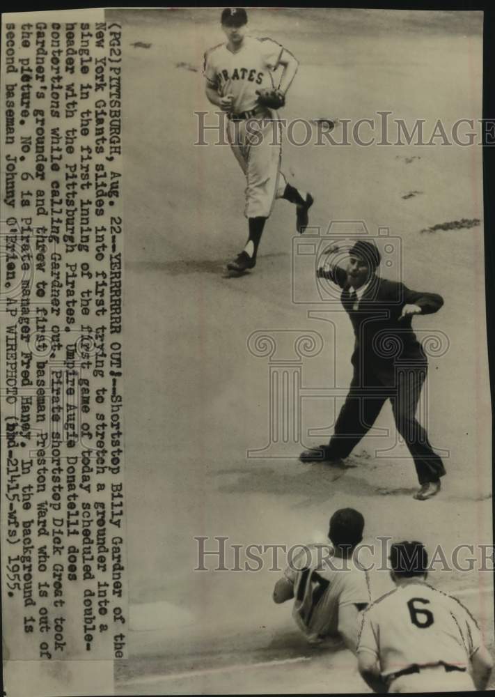 1955 Press Photo New York Giants &amp; Pittsburgh Pirates Play Baseball - sas21850 - Historic Images