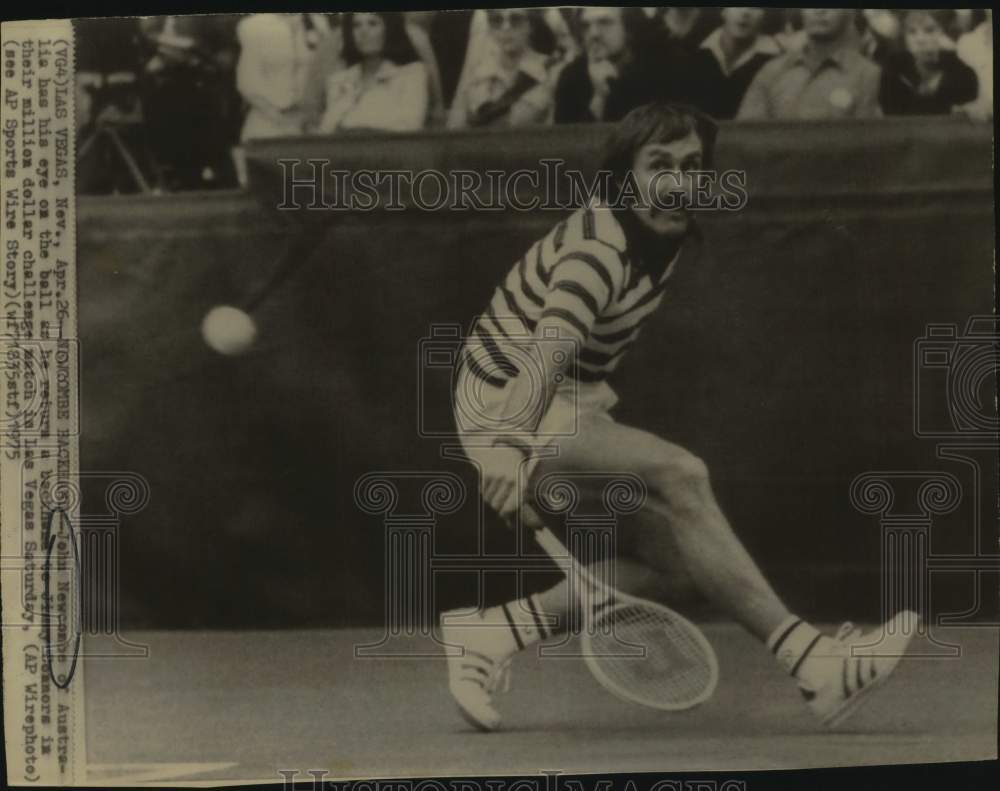 1975 Press Photo Tennis Player John Newcombe Returns Shot at Las Vegas Match - Historic Images