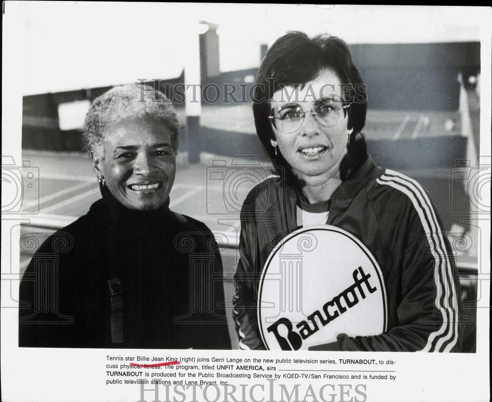 Press Photo Tennis star Billie Jean King and Gerri Lange on "Turnabout" on PBS - Historic Images