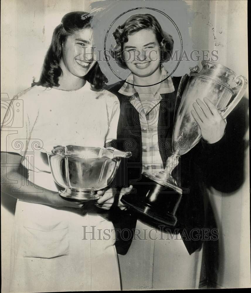 1951 Press Photo Golf champion Betsy Rawls and competitor - sas23700 - Historic Images