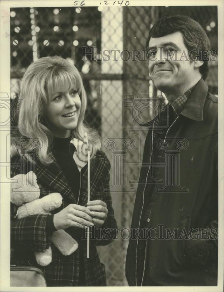 1974 Press Photo Henry Darrow and Arlene Golonka, NBC-TV's "Chase" - Historic Images