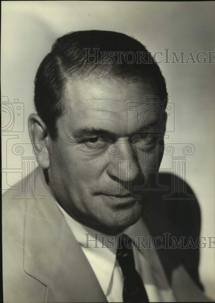1941 Press Photo Actor Victor McLaglen - Historic Images