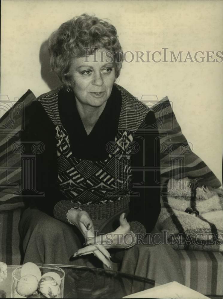 Press Photo Israeli Actress Hanna Meron on &quot; The Stories of Ali Dawish&quot; - Historic Images