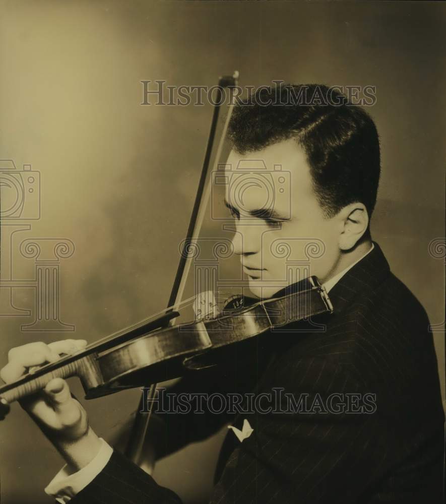 Violinist Julius Hegyl - Historic Images
