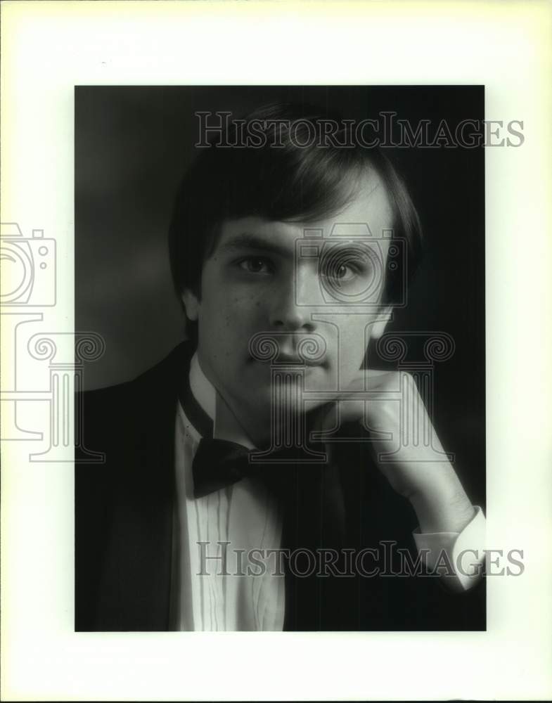 1994 Pianist Valery Kulashov, 1994 Winner Nan Auburn Competition - Historic Images