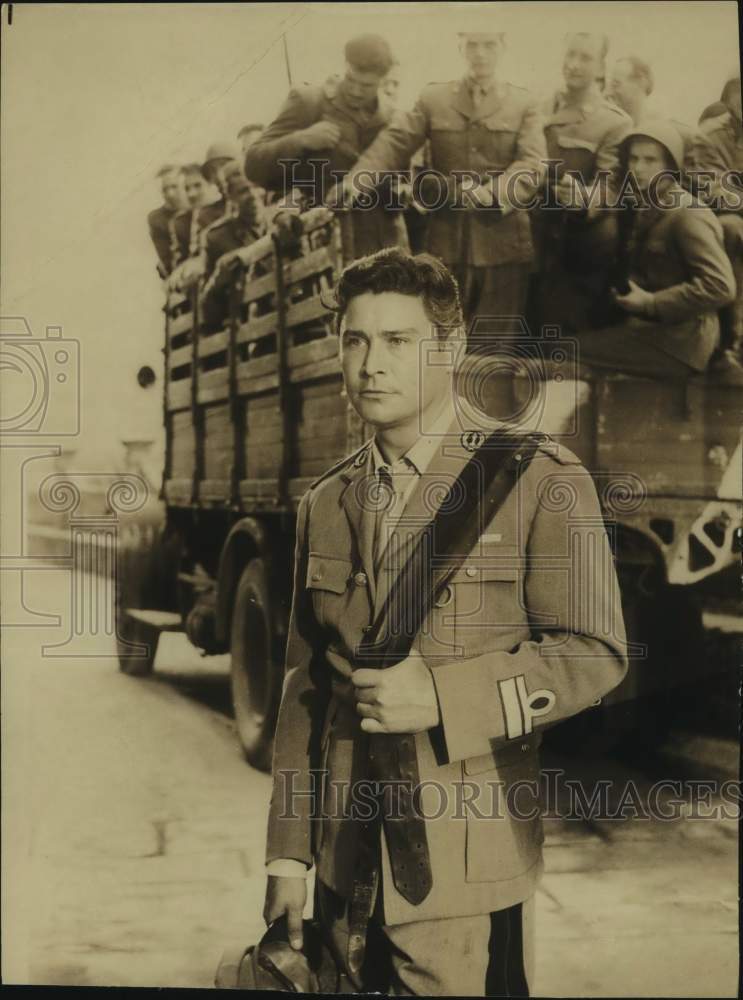 Press Photo Actor Ronald Lewis Portrays the Italian Major Spoletti - Historic Images