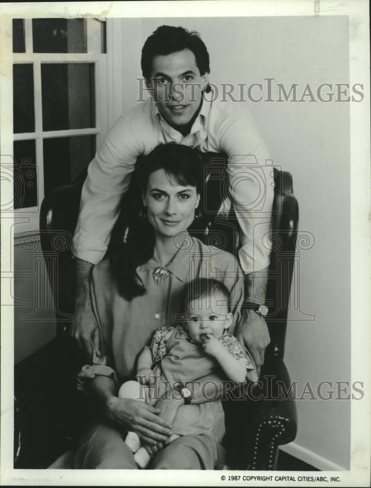1980 Press Photo Actors Ken Olin and Mel Harris in "Thirty Something" on ABC - Historic Images