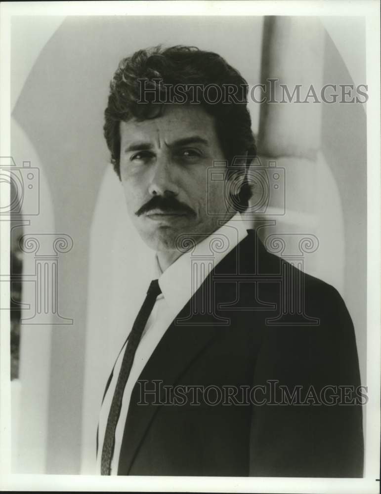 1995 Actor Edward James Olmos - Historic Images