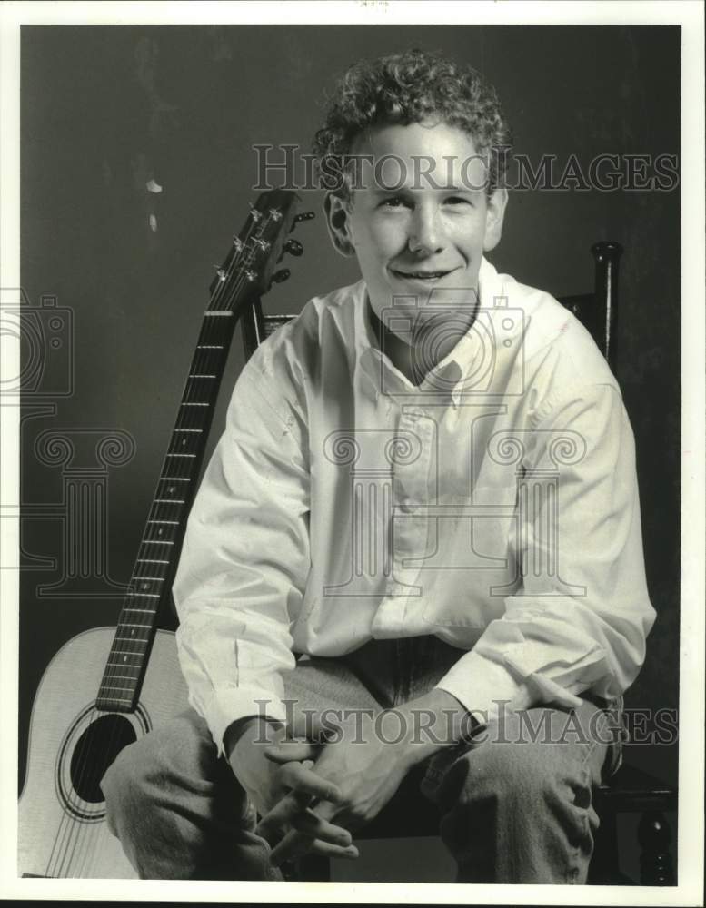 1998 Press Photo Entertainer Luke Olson, Musician - Historic Images