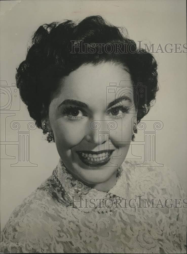1958 Press Photo Actress Maureen O&#39;Sullivan - Historic Images