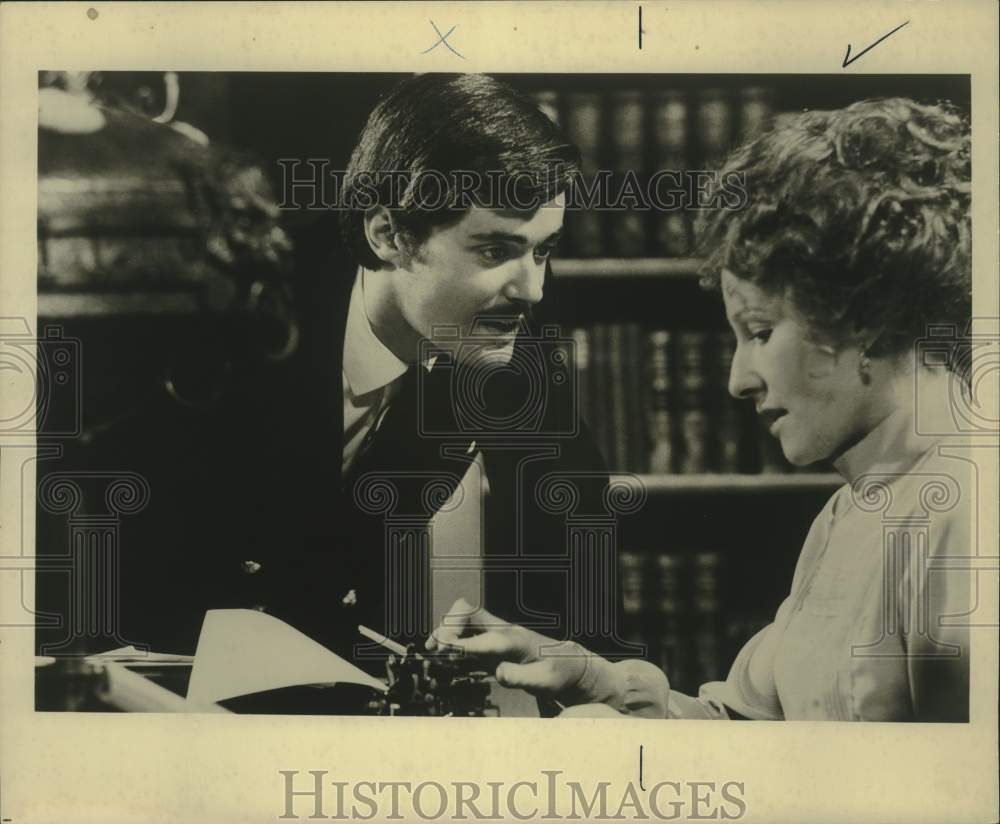 Press Photo Actors Meg Wynn Owen and Simon Williams in scene - Historic Images