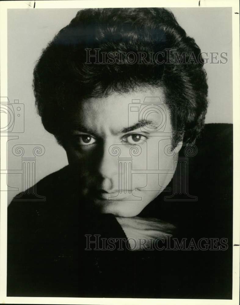 1981 Press Photo Entertainer Johnny Mathis - Historic Images