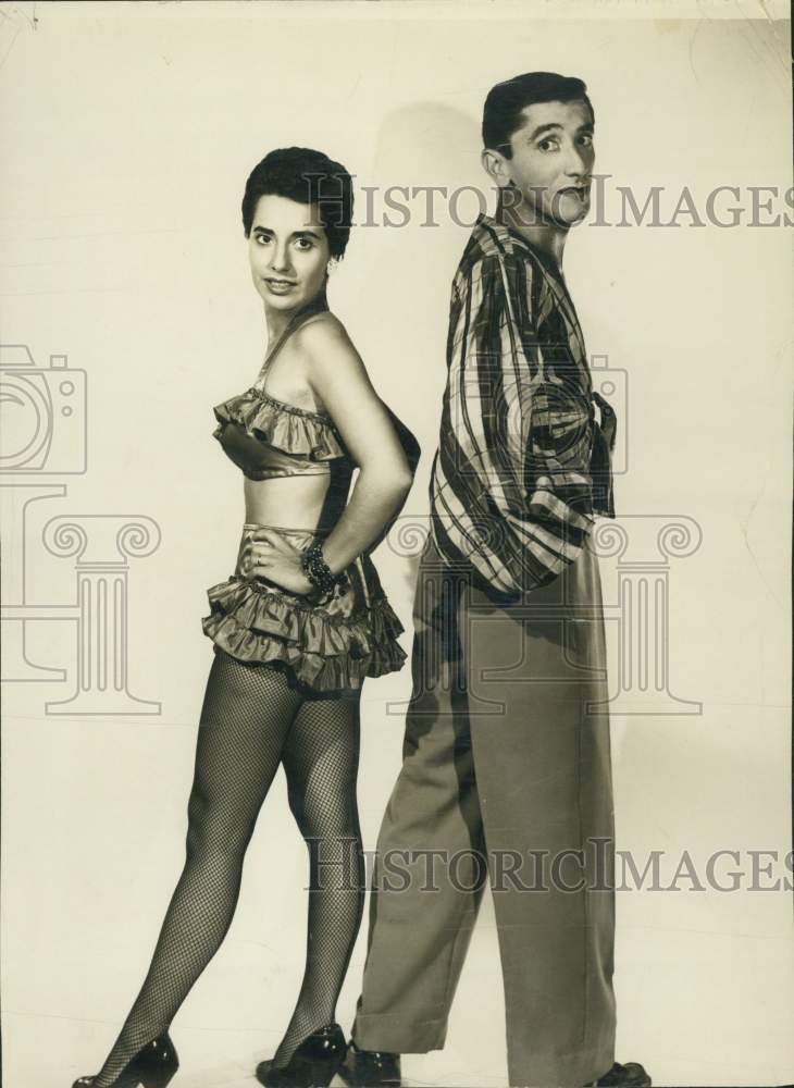 1954 Press Photo Entertainers Sosimo Hernandez and Toni, Acrobatic Mambo - Historic Images