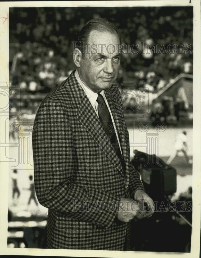 1981 Edwin Newman, Basketball Host - Historic Images