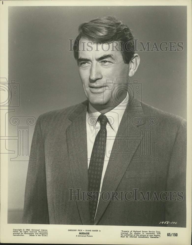 1965 Press Photo Actor Gregory Peck in "Mirage" movie - Historic Images
