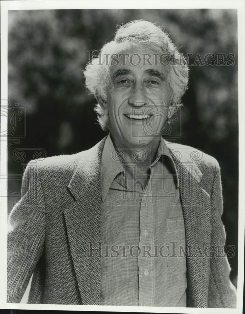 Press Photo Entertainer Pat Paulsen - Historic Images