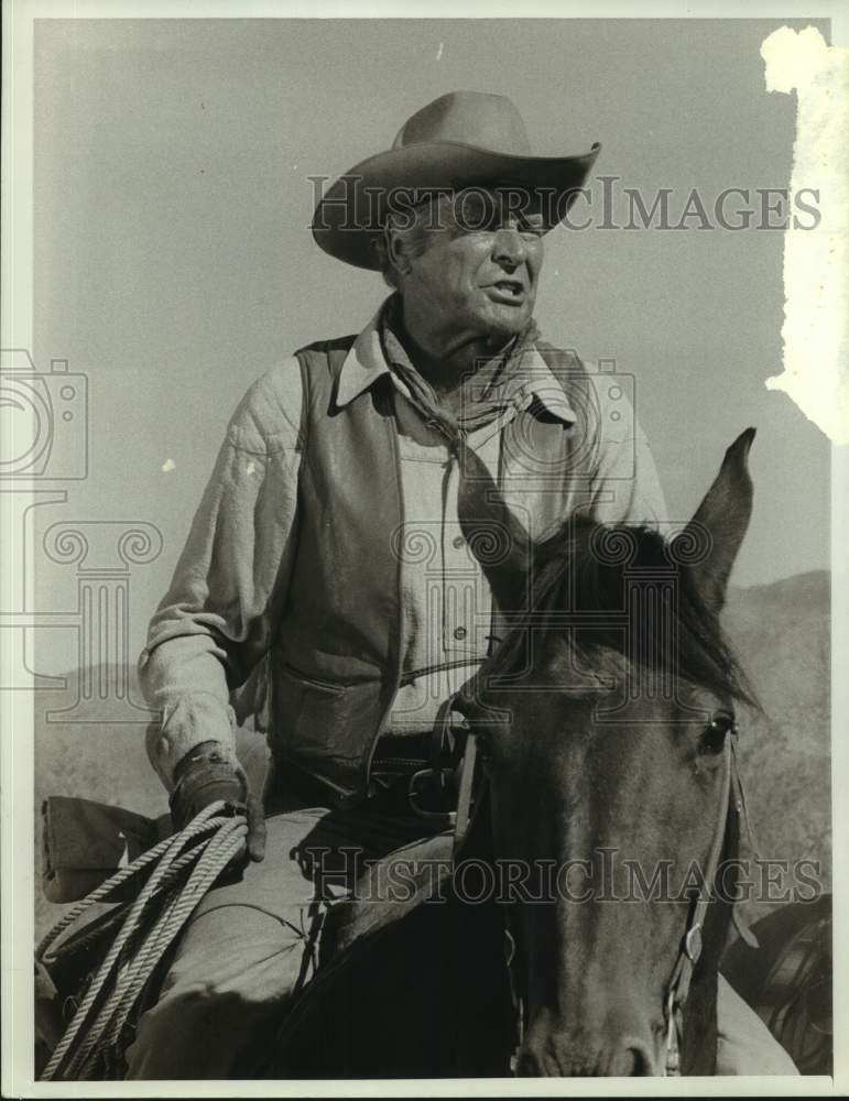 Press Photo Actor Leif Erickson in &quot;The High Chaparral&quot; Movie - Historic Images