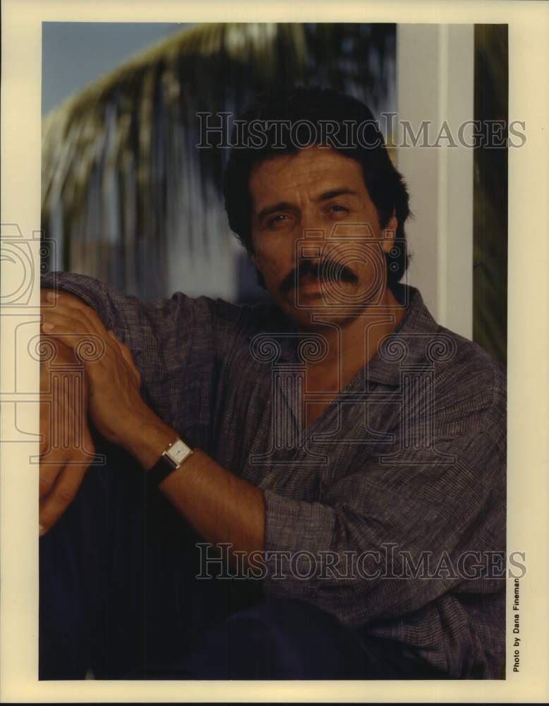 1995 Press Photo Actor Edward James Olmos - Historic Images