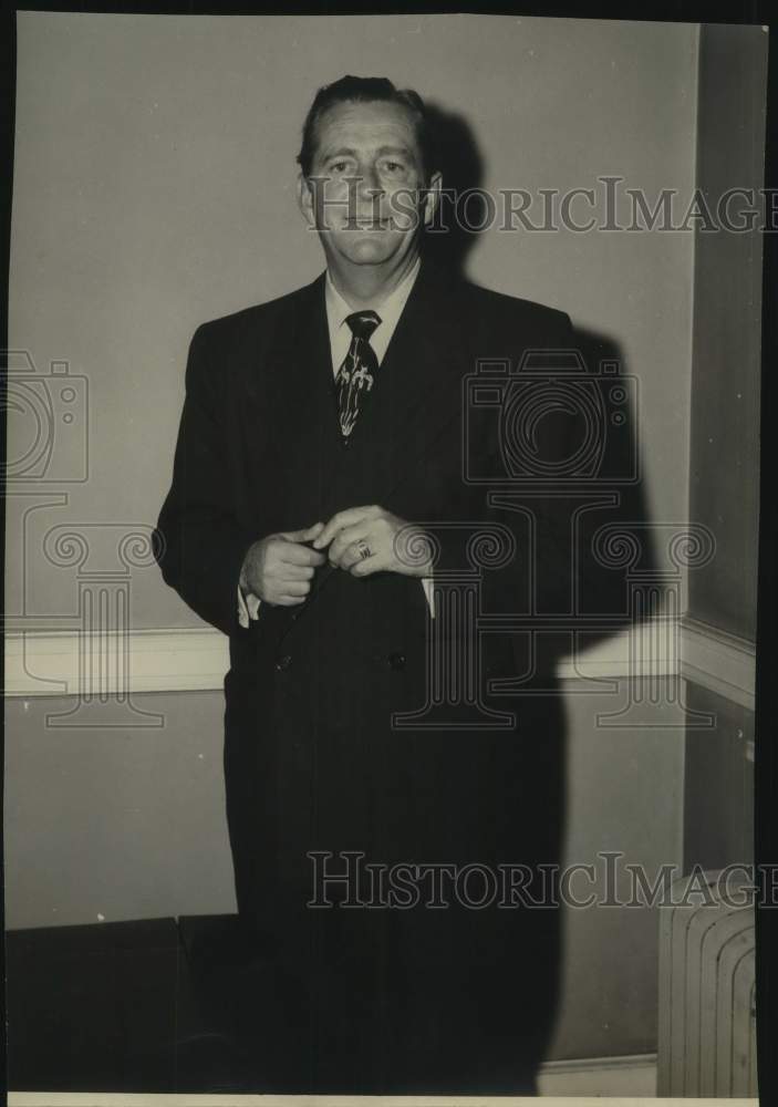 1950 Press Photo Actor James Dunn - Historic Images