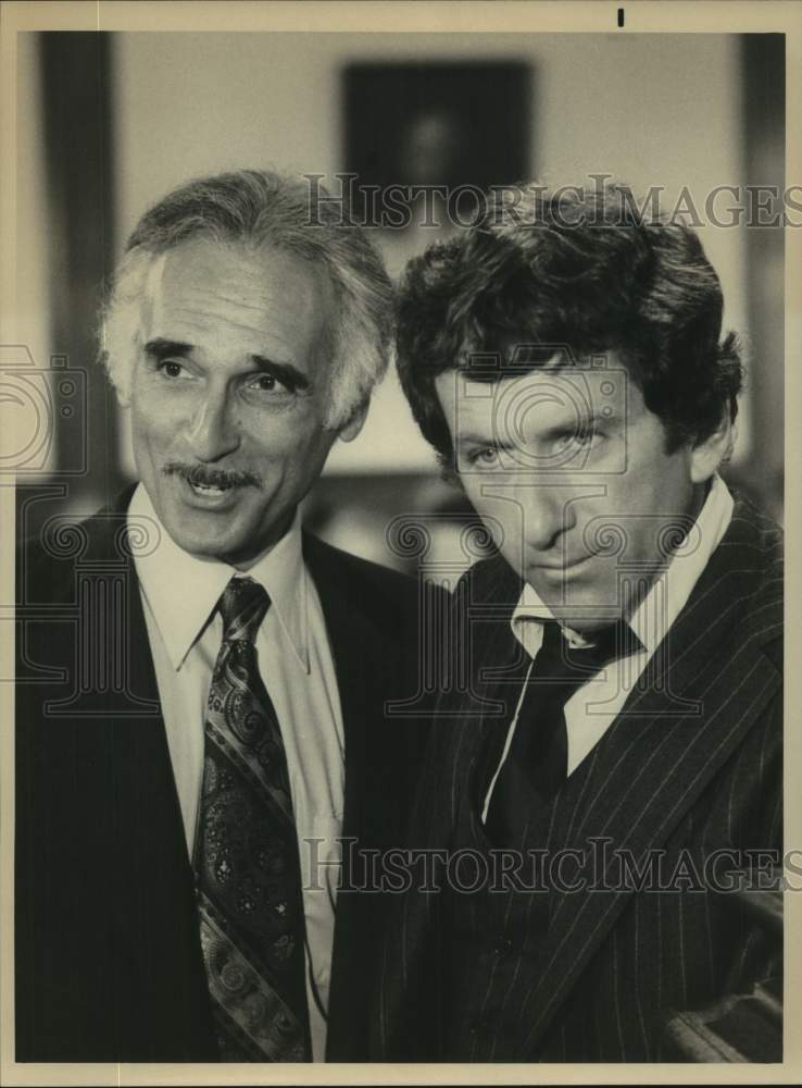 Press Photo Actor Barry Newman with Co-star - Historic Images