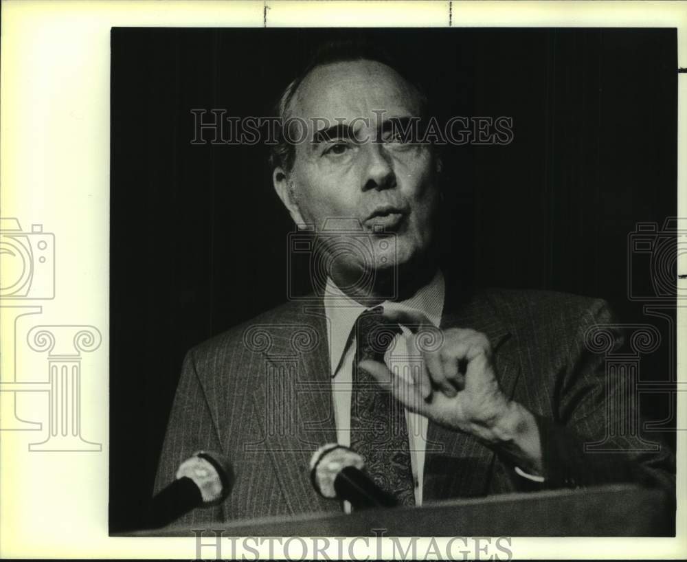 1987 Press Photo Bob Dole at America Legion - Historic Images