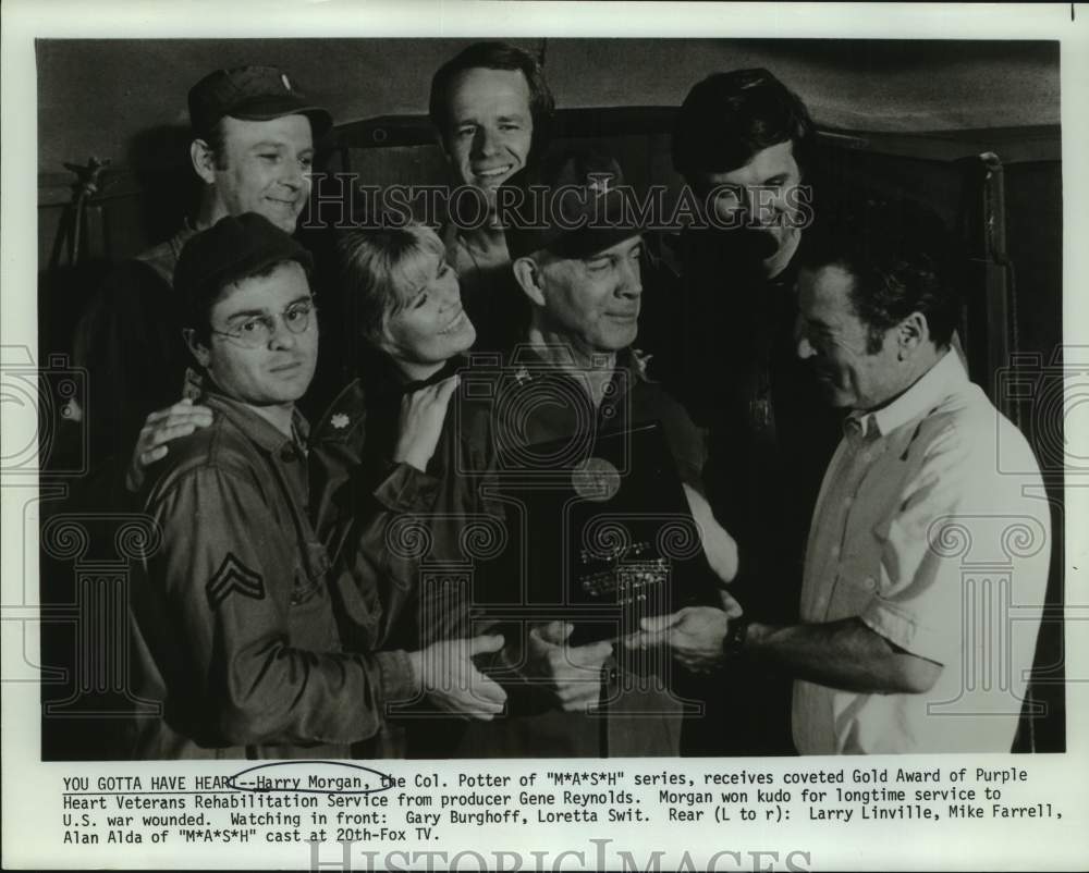 Press Photo Actor Harry Morgan with Co-Stars of Television&#39;s &quot;M*A*S*H&quot; Series - Historic Images