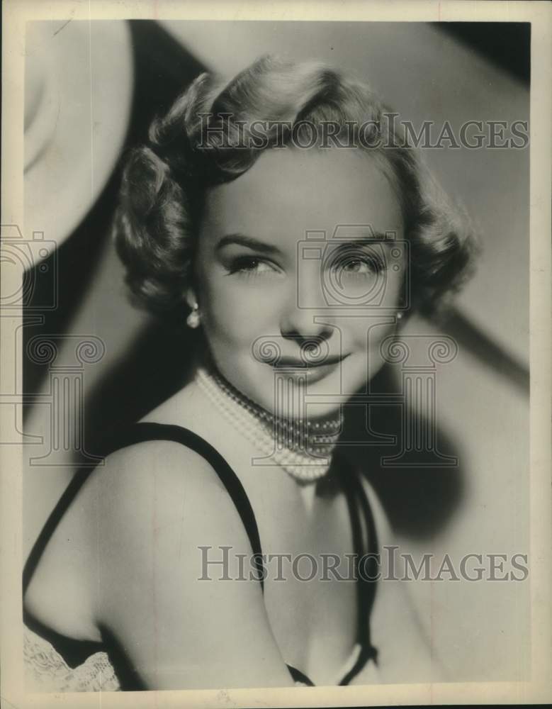 1957 Press Photo Actress Diana Lynn on Television&#39;s &quot;Playhouse of Stars&quot; - Historic Images