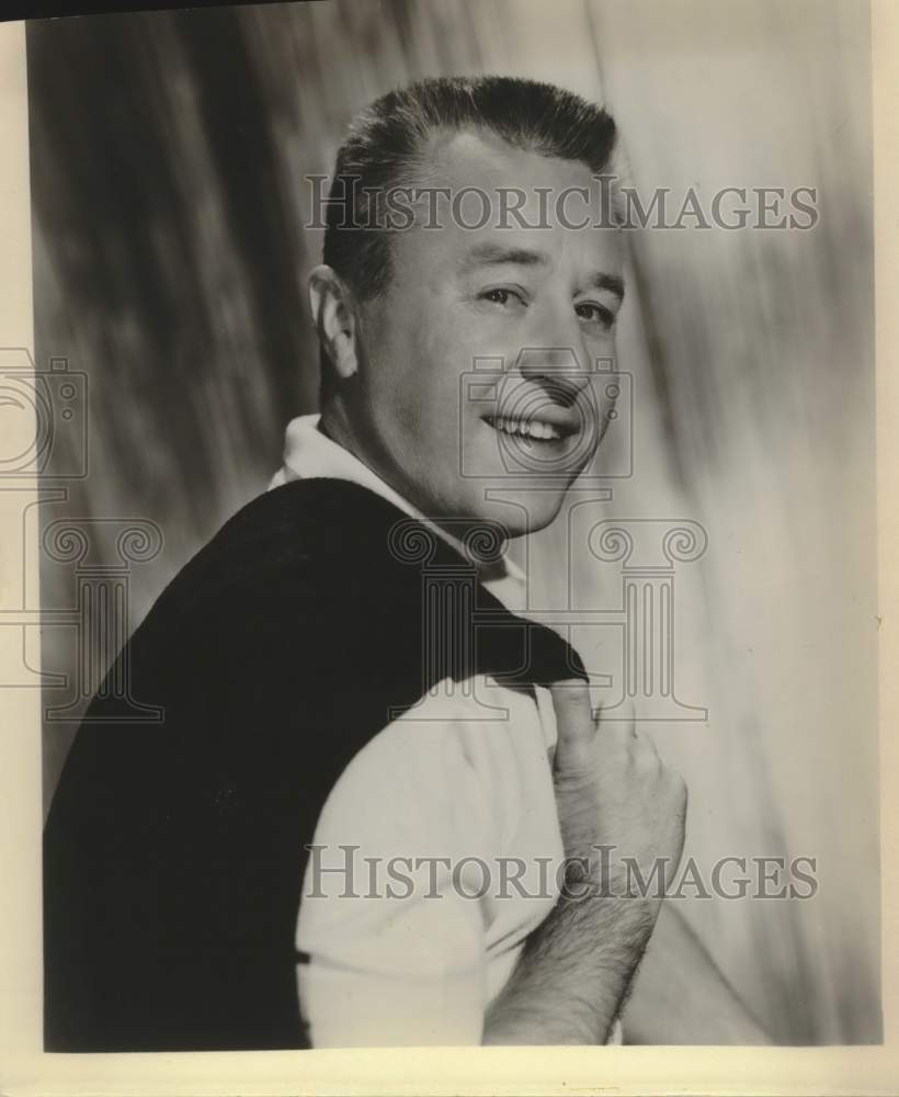 Press Photo Comedian "Lonesome" George Gobel on "The Mike Douglas Show" - Historic Images