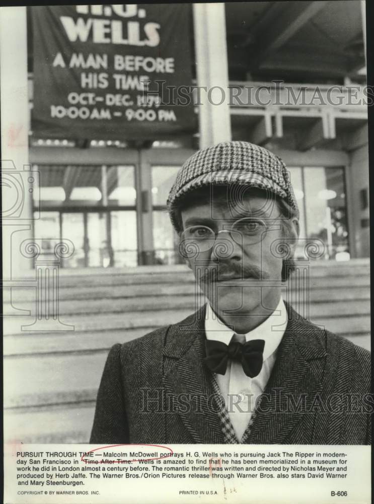 Press Photo Actor Malcolm McDowell Portrays H. G. Wells in "Time After Time" - Historic Images