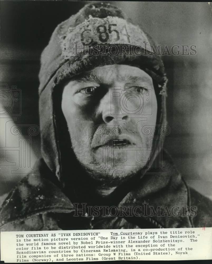 1971 Press Photo Actor Tom Courtenay in &quot;One Day in the Life of Ivan Denisovich&quot; - Historic Images